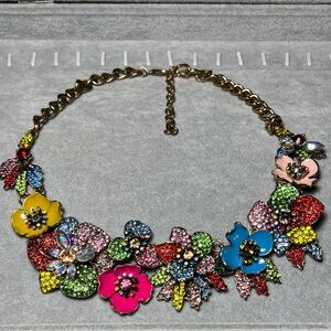 Eyecandy Los Angeles Amata Floral Statement Necklace